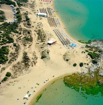 Πωλητήριο για εξωτική παραλία και δώρο η αρχαιολογική ζώνη
