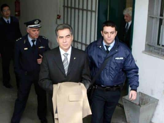 Πού πήγαν τα λεφτά;