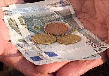Πώς εξαερώνουν τις συντάξεις τα mail με τους δανειστές