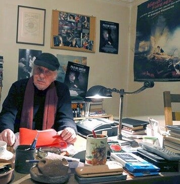 Διονύσης Γρηγοράτος, σκηνοθέτης: «Ποιος μου δίνει εμένα πίσω τα παιδικά μου χρόνια;»