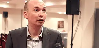 Συνέντευξη – Πολ Μέρφι (Ιρλανδός βουλευτής): Είναι ανέφικτος ο «έντιμος συμβιβασμός»