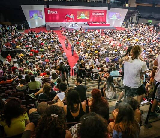 Η επίθεση του Μαξίμου στο εγχείρημα του ΣΥΡΙΖΑ και ο «διπολισμός»