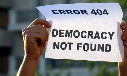 Η άμεση δημοκρατία δεν συμφέρει… στα συμφέροντα