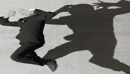 Ασφαλίτες σε Δημοτικό Συμβούλιο