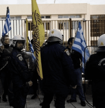 Χρυσή Περπερίδου, κάτοικος του Ωραιοκάστρου: Δεν είναι φασιστόκαστρο η πόλη μας