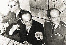 Τα παραστρατιωτικά σώματα και το πραξικόπημα