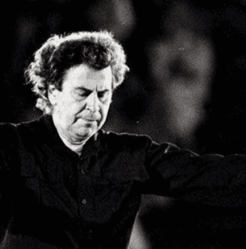 Όλη η Ελλάδα για τον Μίκη