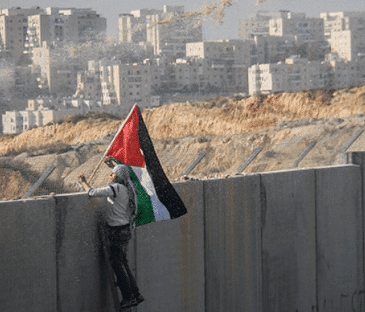 Κανένα Τείχος δεν μπορεί να αναχαιτίσει την πάλη για ελευθερία, αξιοπρέπεια, χειραφέτηση