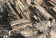 Ευθύνω – Εύθυνα – Ευθύνη