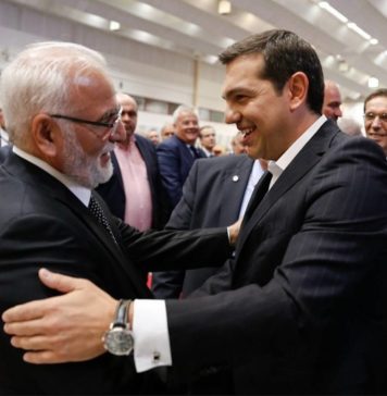 Η μπάλα στην εξέδρα…