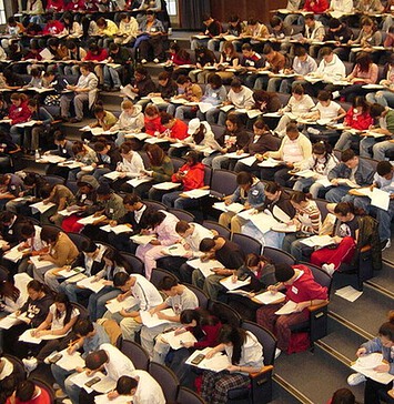 Να δώσουμε τη μάχη στα Πανεπιστήμια