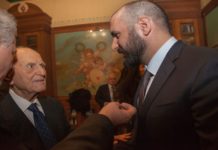 Ο «Νονός» και η γιορτή του