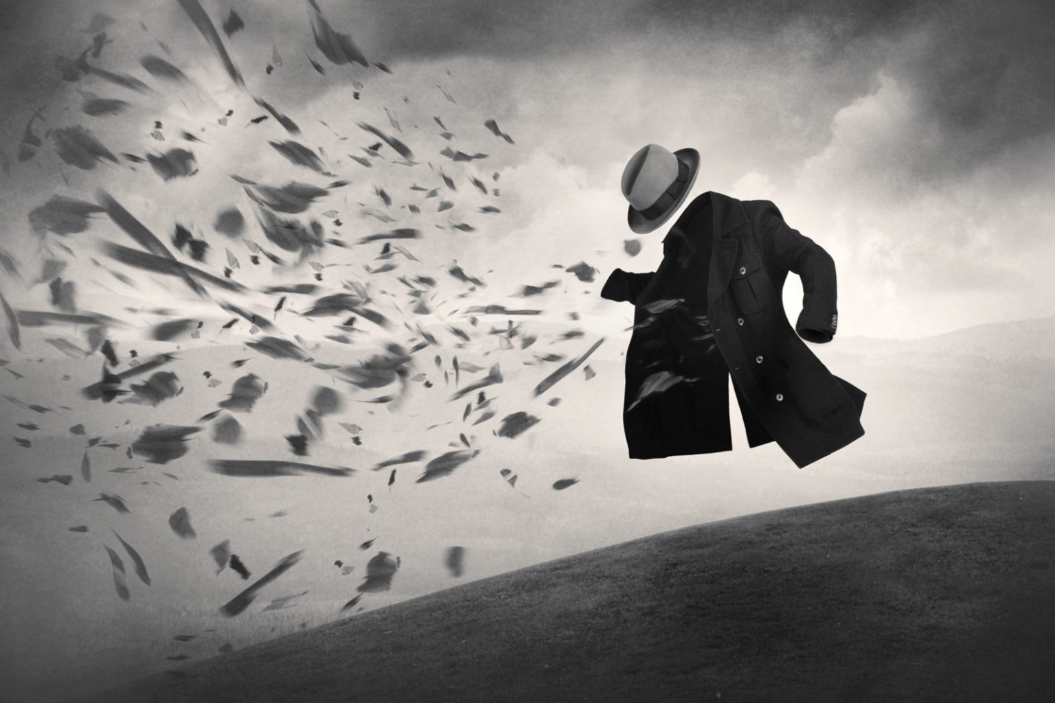 Исчезающий образ жизни. Томми Ингберг. Фотограф Томми Ингберг. Исчезающий человек. Мужчина на ветру.