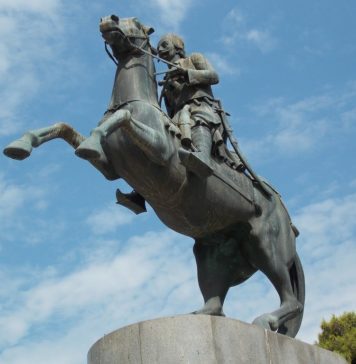 Ελληνική διανόηση και αλλαγή παραδείγματος