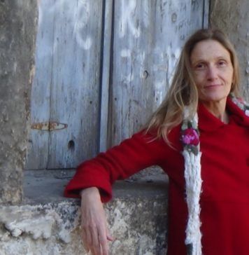 Έλενα Μαρούτσου, συγγραφέας: Μια άλλη ματιά στη σχέση ανθρώπου ζώου μέσα από τους «Θηριόμορφους»