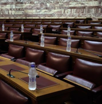 Παρά την φαινομενική ηρεμία…