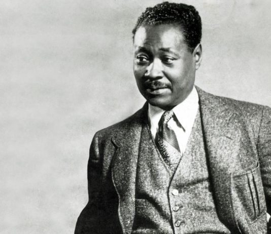 Με όχημα την ποίηση: Κλωντ Μακ Κευ (1889-1948)