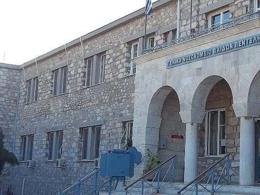 Πάτρα Κωλέτση, παιδίατρος-λοιμωξιολόγος: «Δεν μας περισσεύουν κ. υπουργέ»