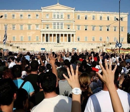 Πλατείες 2011: Το κίνημα και η πολιτική