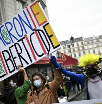 Γαλλία: Το λυκόφως της δυτικής δημοκρατίας