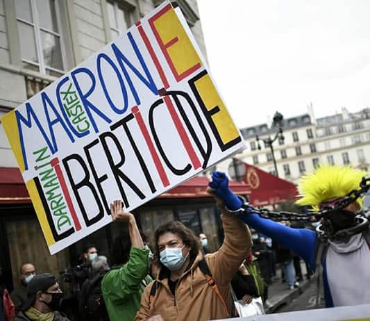 Γαλλία: Το λυκόφως της δυτικής δημοκρατίας