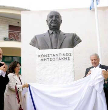 Τα αποκαλυπτήρια της ελλαδικής διγλωσσίας