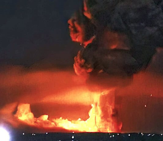 Μικρά πυρηνικά, μεγάλες σιωπές