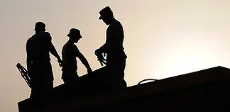 Η χώρα πληρώνει ακριβά τη «φτηνή» μεγέθυνση