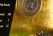 Ανεπαρκείς οι πιέσεις των ΗΠΑ