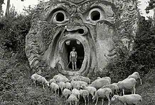 Ο Κανένας, το Χάος και η αλλαγή φρουράς