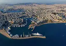 Ο Πειραιάς, καθρέφτης του υπαρξιακού ζητήματος της χώρας