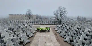 Οι Δυτικές ελίτ αναζητούν τη σωτηρία στον πόλεμο!