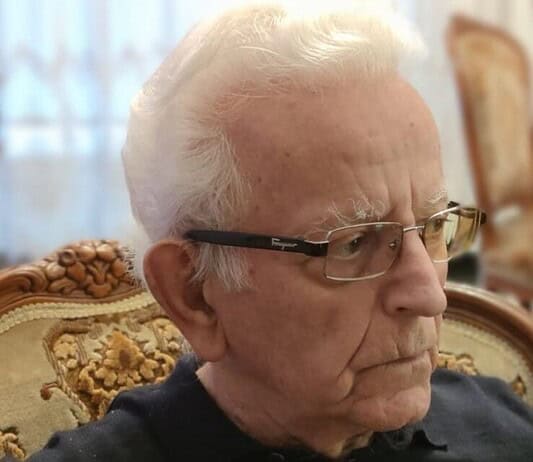 Με όχημα την ποίηση: Γιάννης Κορίδης (1936-2025)