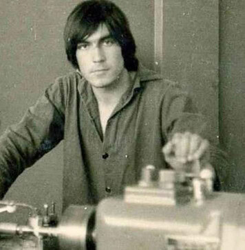 Με όχημα την ποίηση: Ιάκωβος Κουμής (1956-1980)