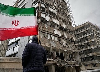 Το Ιράν στάθηκε όρθιο – Οι ΗΠΑ στα μέτρα τους