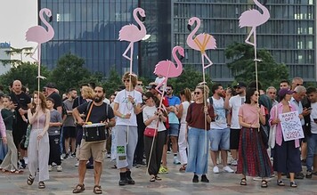 Το νέο κίνημα ταρακουνά την Αλβανία