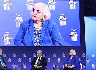 Μόνιμη υφυπουργός ή μόνιμη πολιτική επιλογή;