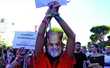 Το «κακό παράδειγμα» επιμένει