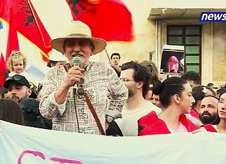 Ο Φατός Λιουμπόνια μιλά στον Δρόμο: «Η διαμαρτυρία στην Αλβανία δεν είναι μόνο ένα οικολογικό κίνημα»
